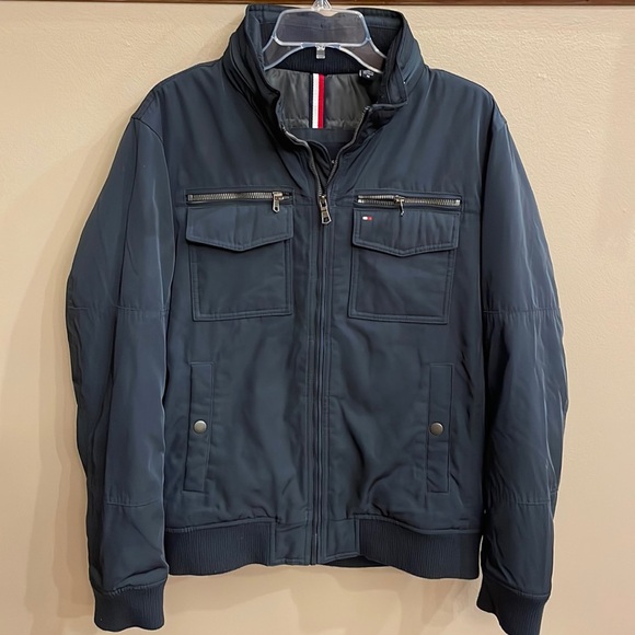 Tommy Hilfiger men’s water resistant performance bomber jacket lots pocket Med - Picture 2 of 16
